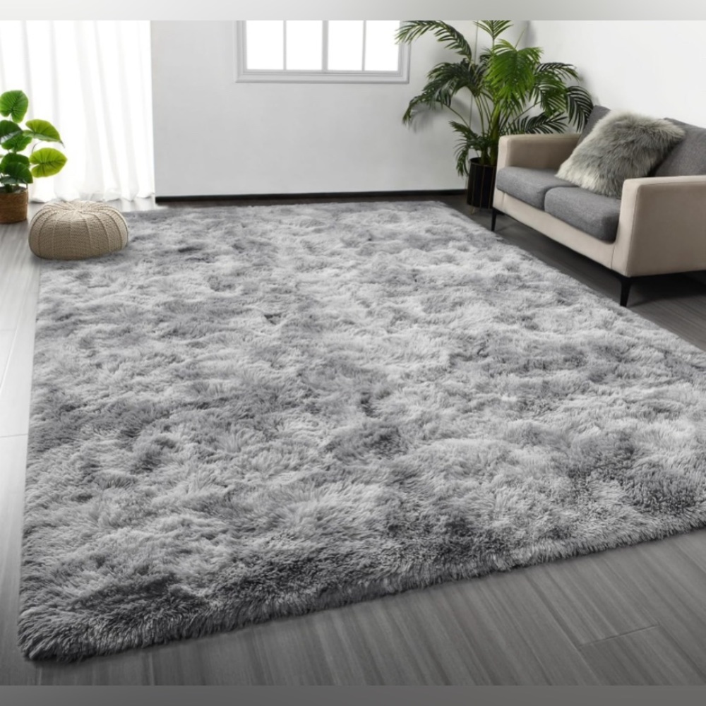 🌟NEW BEAUTIFUL, SOFT 4’ x 6’ AREA RUG, GREY!!🌟Perfect for living, bed, nursery